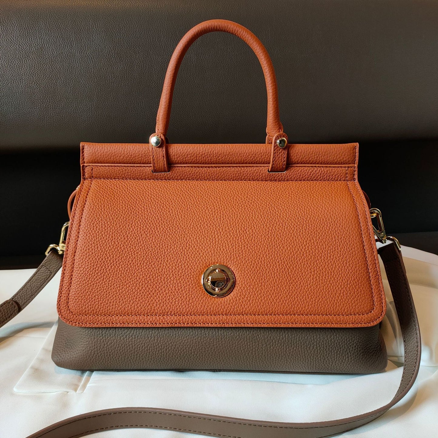 Women's High-grade Large Capacity Light Luxury Handbags