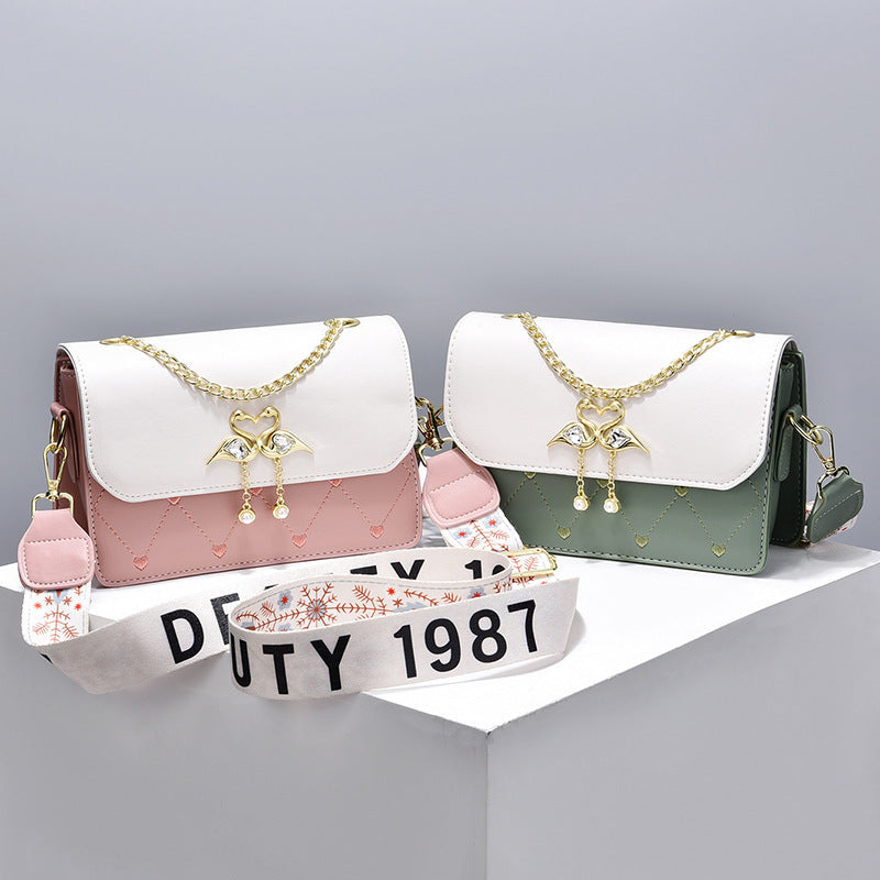 Women's Western Style Texture Embroidered Simple Chain Shoulder Bags