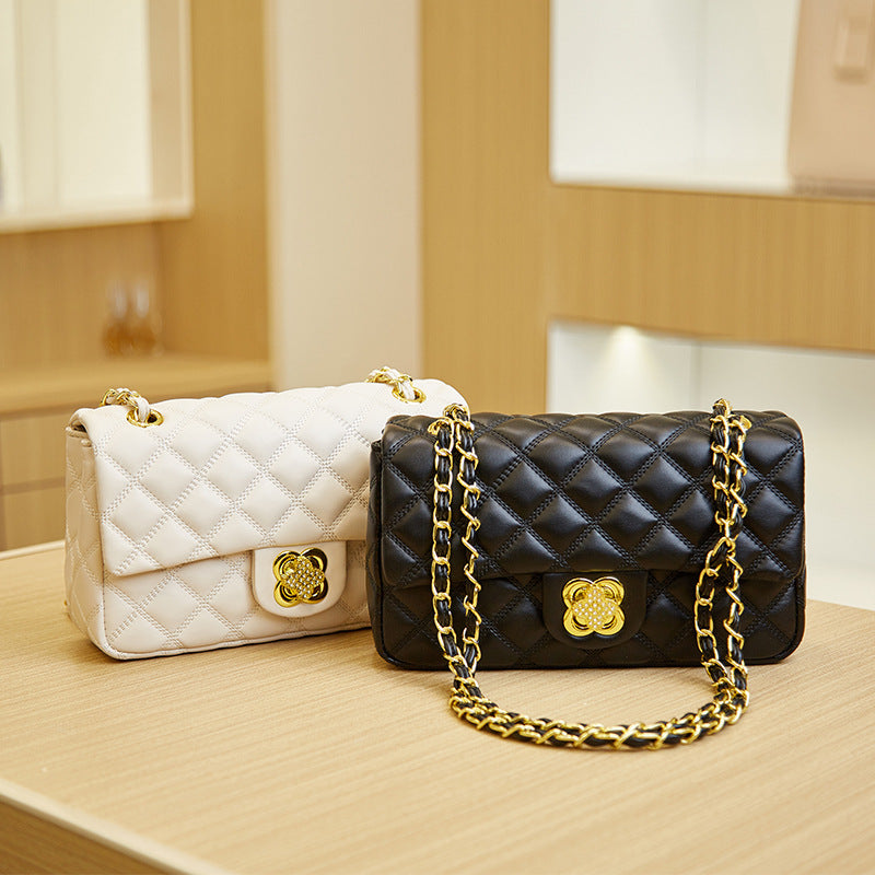 Women's Classic Style Rhombus Chain Large Capacity Shoulder Bags