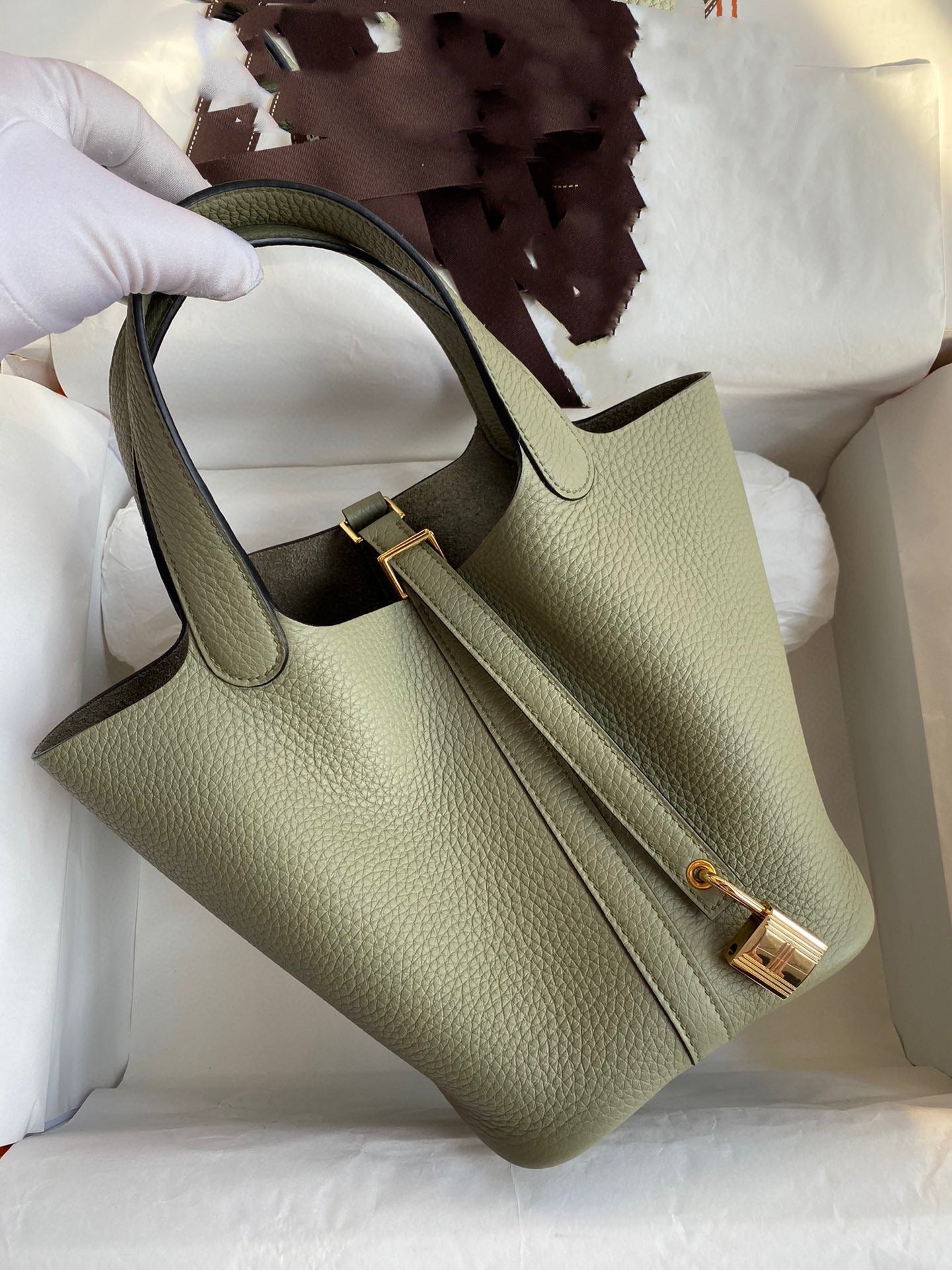 Women's Imported Vegetable Basket Genuine Leather Litchi Handbags