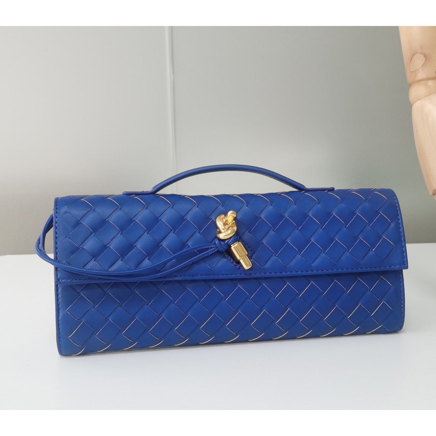 Women's Popular Niche Woven Baguette Fashion Horizontal Handbags