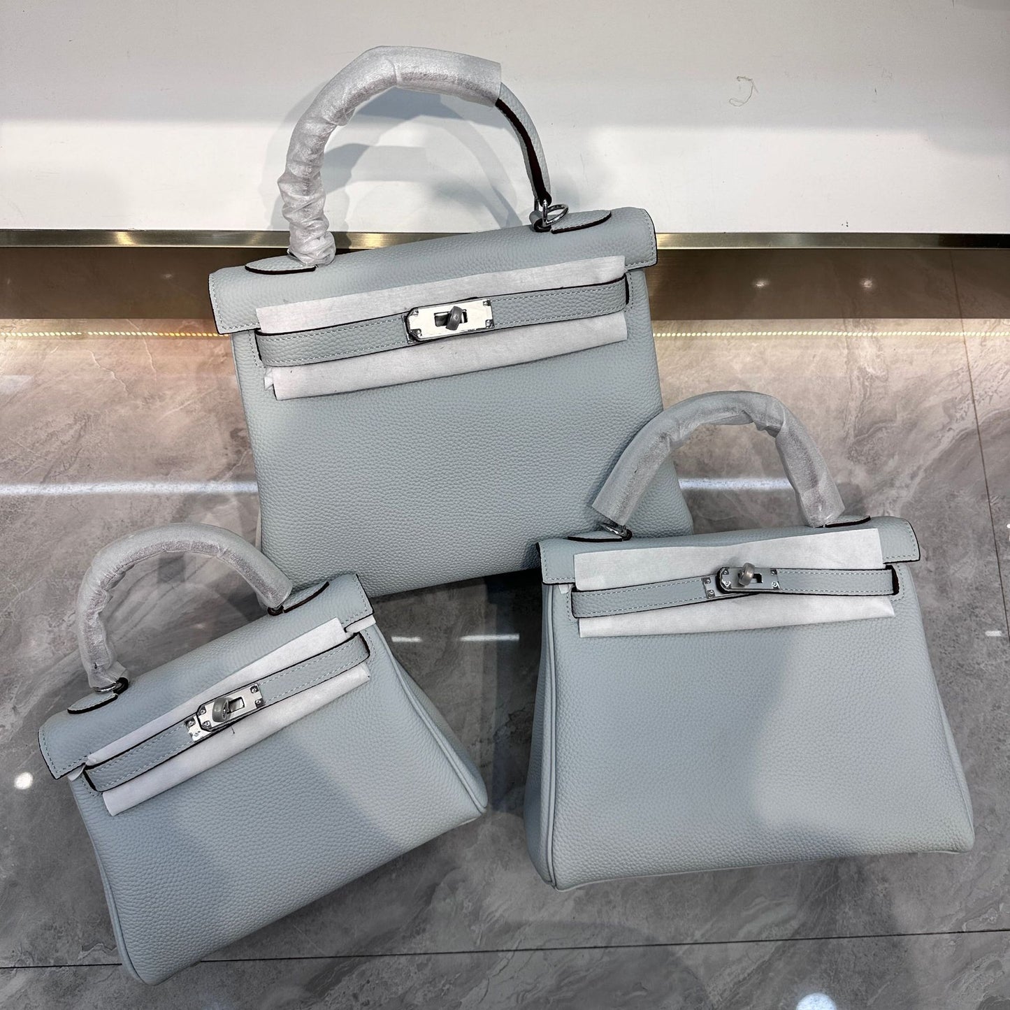 Cowhide Second Generation Kelly Lychee Pattern Handbags