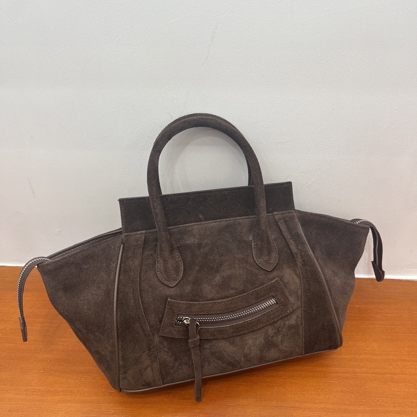 Women's Urban Simple Trendy Smiley Face Large Shoulder Bags