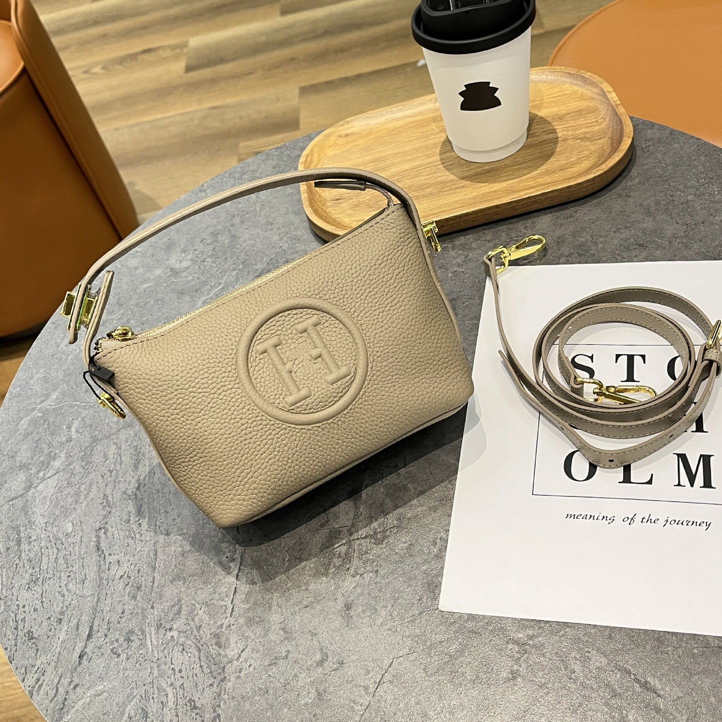 Women's Lunch Box Word Genuine Leather Portable Large Crossbody Bags
