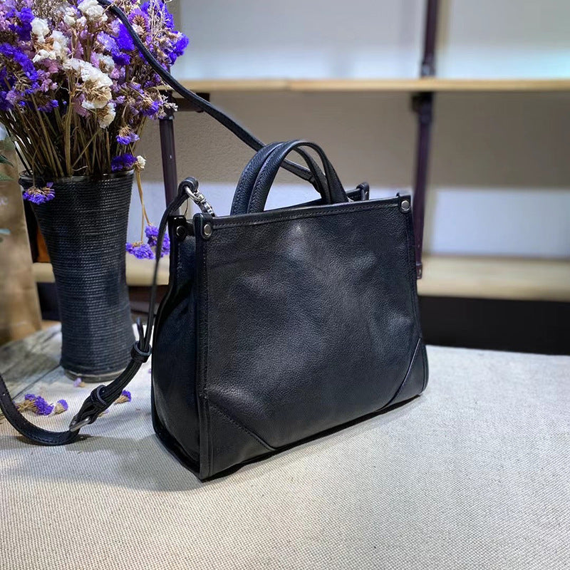 Women's Soft Leather Large Capacity Trendy Retro Handbags