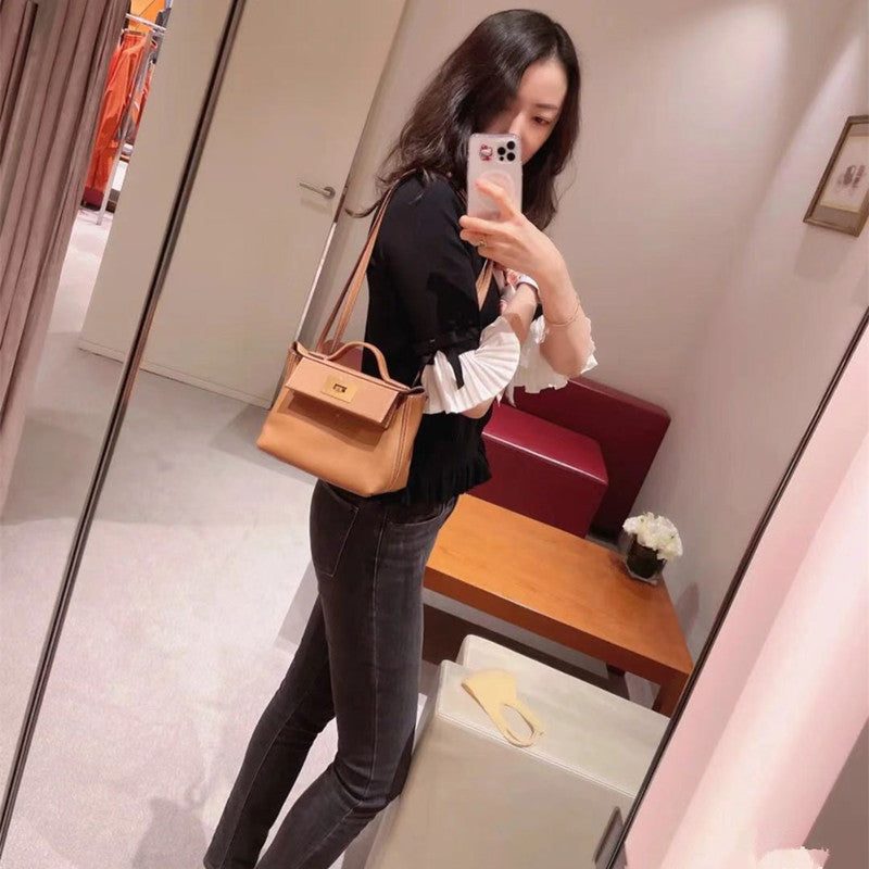 Women's Dumpling Kelly Layer Cowhide Wings Shoulder Bags