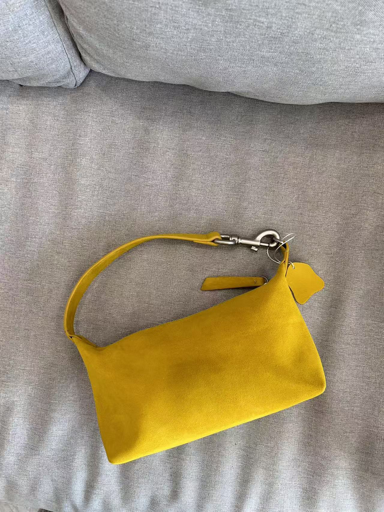 Women's Korean Style Fashion Hand Text Top Layer Handbags