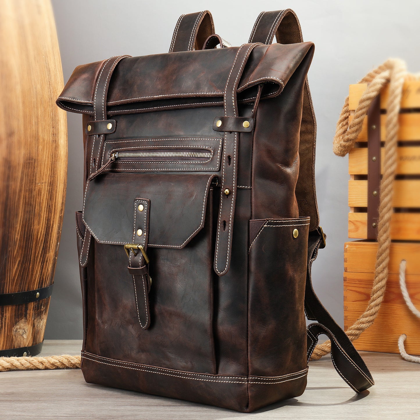 Men's Retro Crazy Horse Leather Mountain Climbing Backpacks