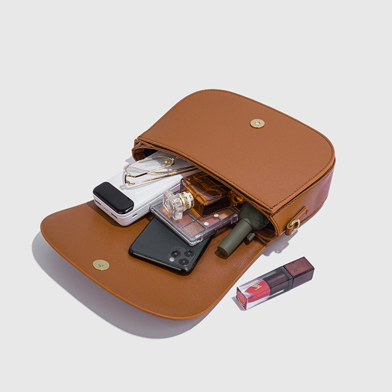 Women's Z Saddle Wide Strap Underarm Flip Crossbody Bags