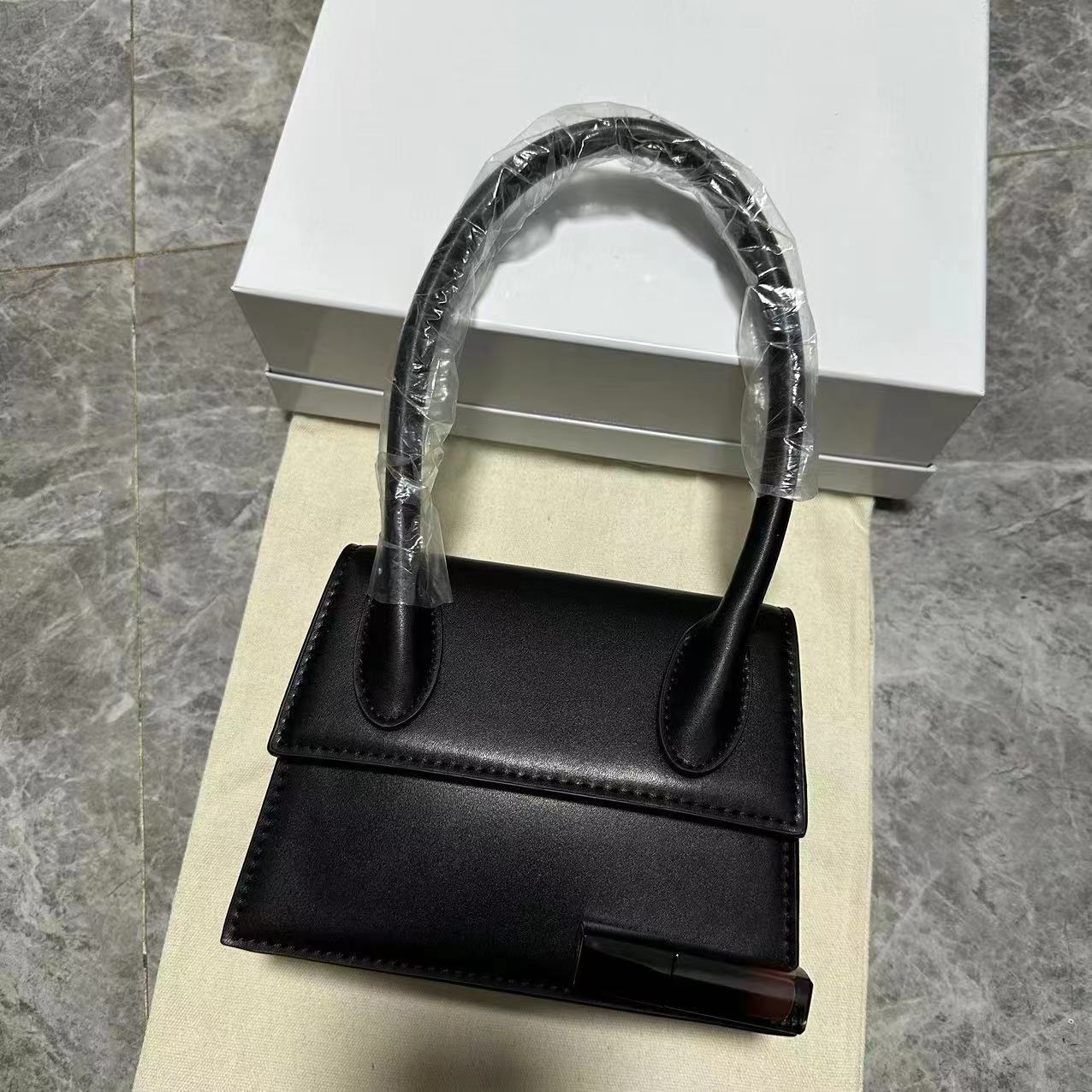 Women's Unique Elegant Design High-grade Retro Bags