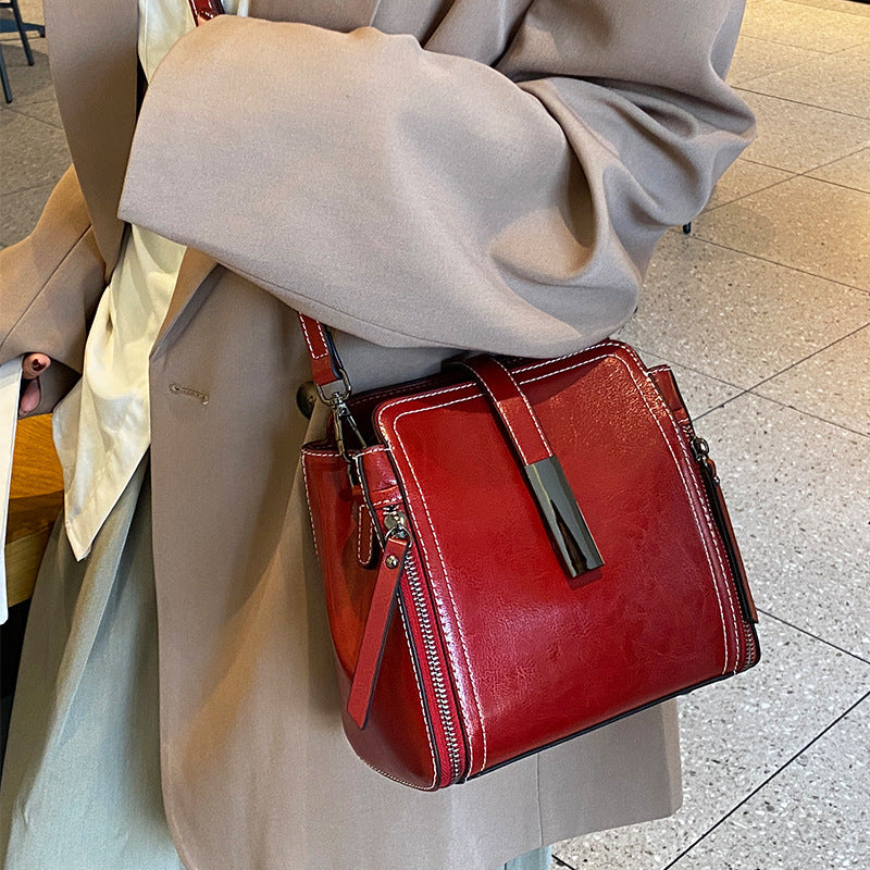 Women's Genuine Leather Fashionable Retro Portable High Sense Shoulder Bags