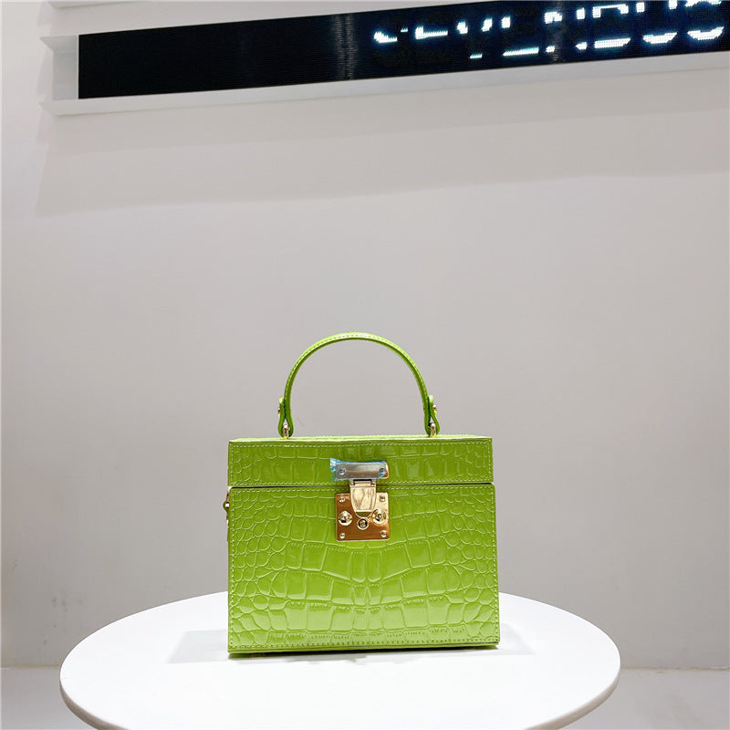 Women's New Elegant Box Chain Portable Bags