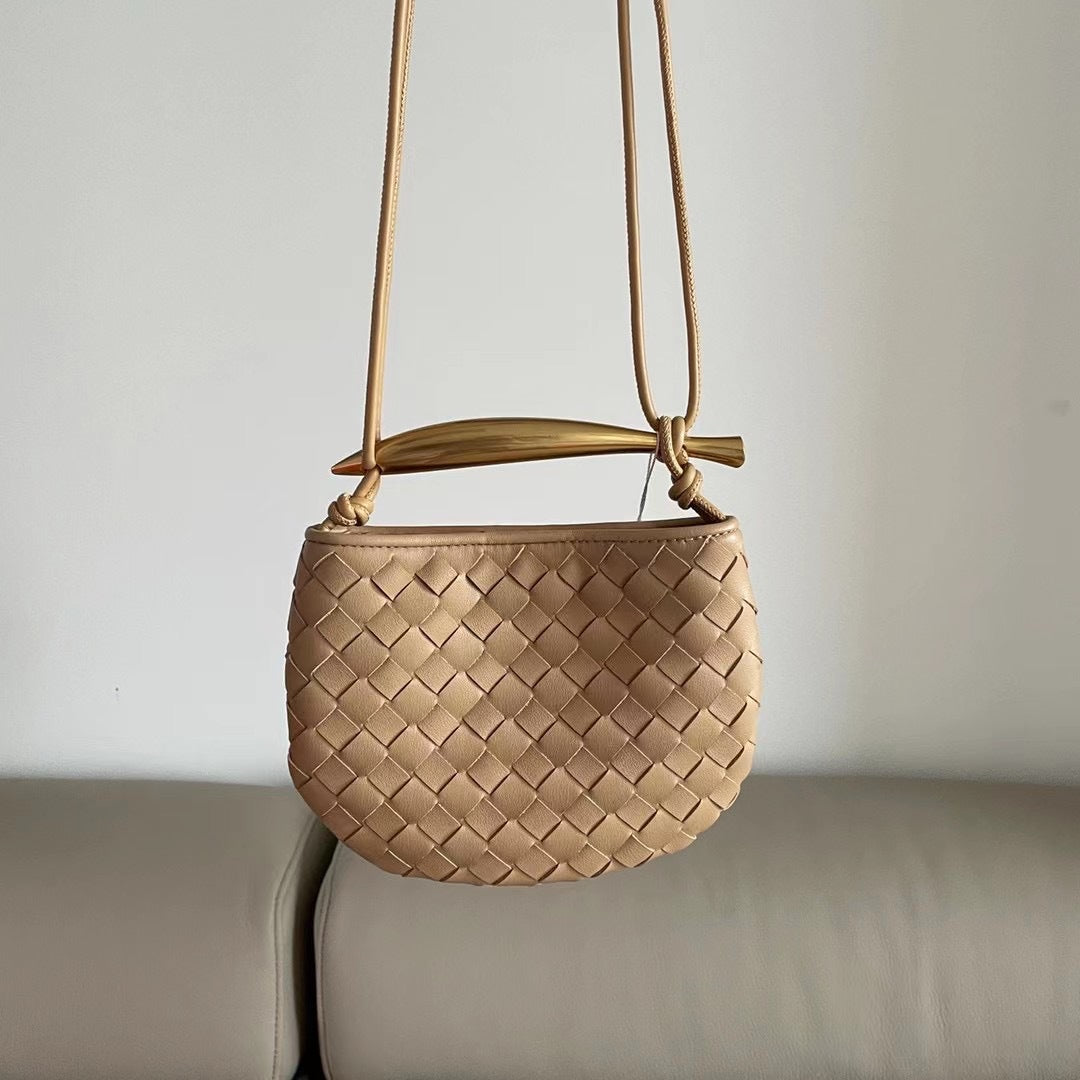 Women's Designer Woven Metal Advanced Dumpling Genuine Shoulder Bags
