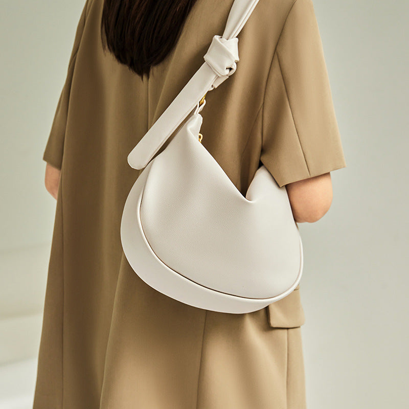 Women's Large Capacity Commuting Soft Leather Summer Shoulder Bags