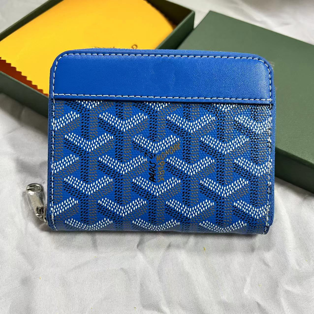 Women's Dog Teeth Short Zipper Storage Purses
