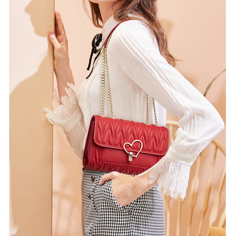 Women's Attractive Fashionable Design Chain Retro Handbags