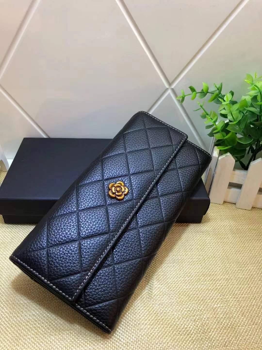 Women's First Layer Cowhide Clutch Long Camellia Ladies Wallets