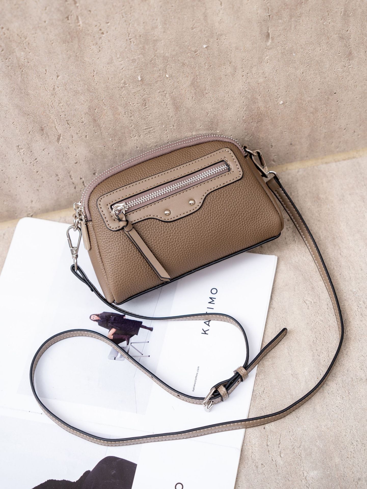 Women's First Layer Cowhide Niche Simple Zipper Crossbody Bags