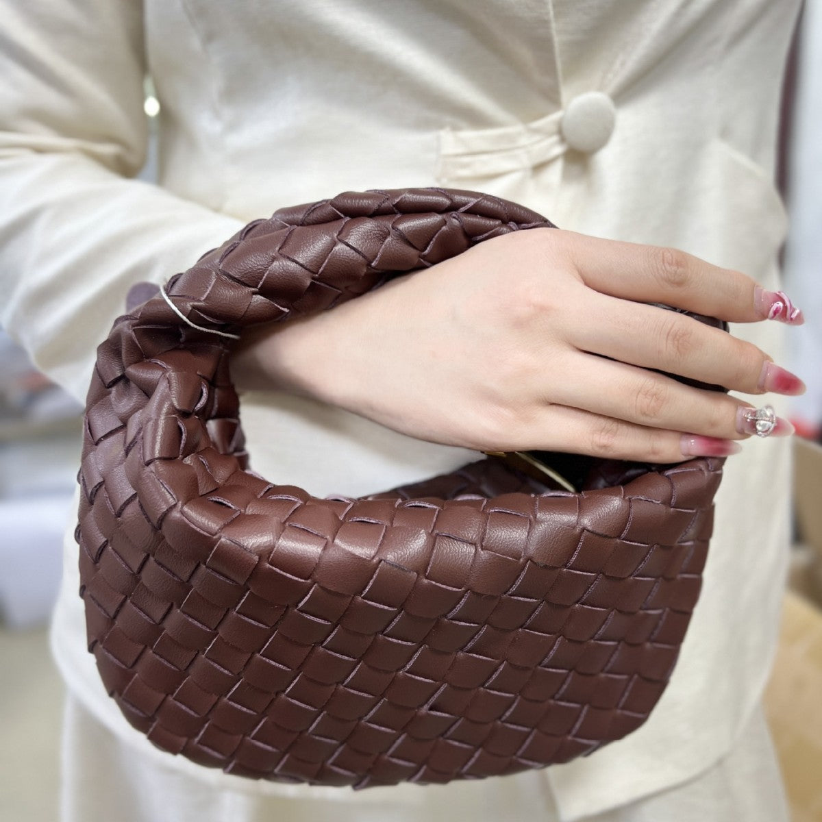 Women's High-grade Handmade Woven Fashion Dumpling Portable Handbags