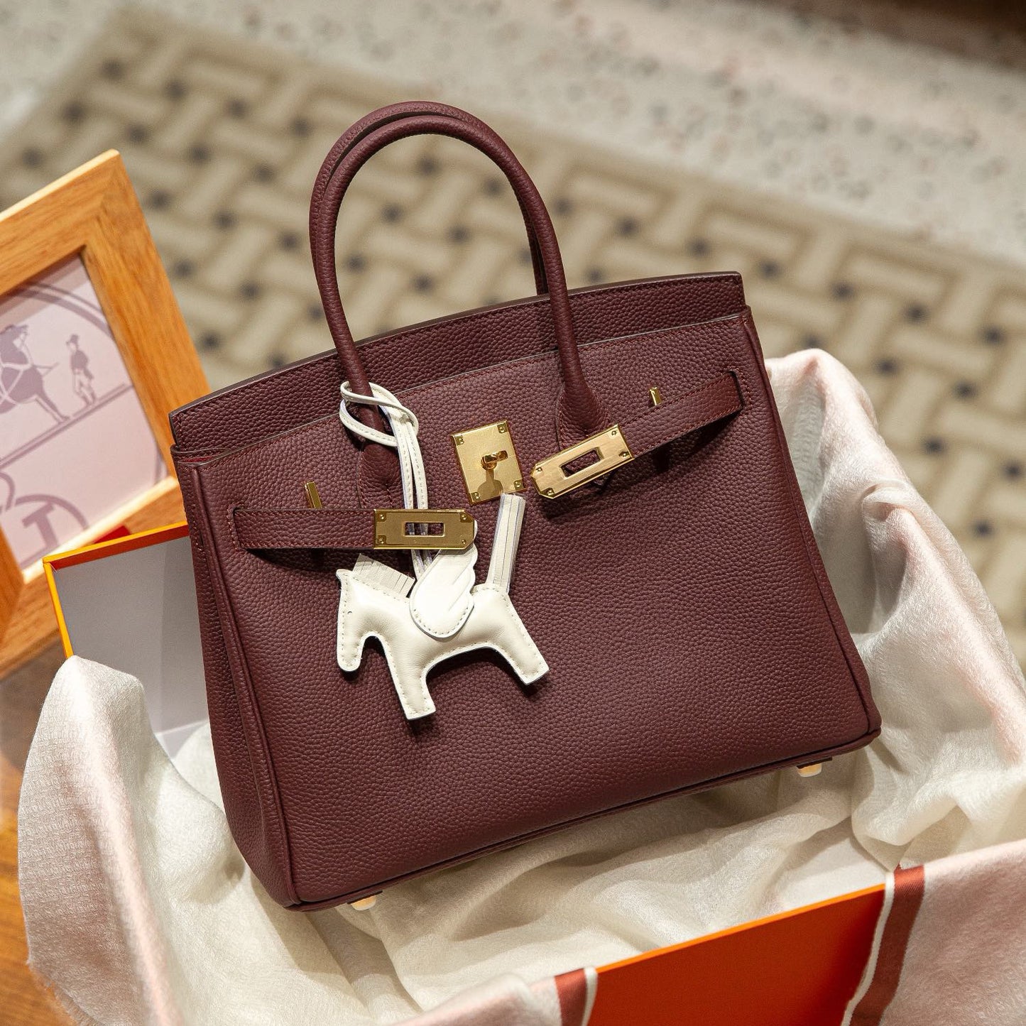 Gao Ding Litchi Pattern First Layer Handbags