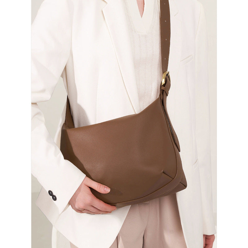 Women's Popular Cowhide Simple Texture Commuter Shoulder Bags