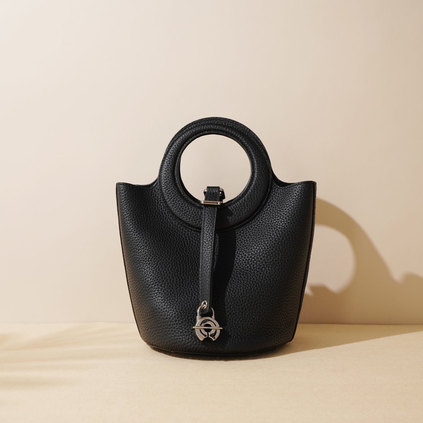 Women's Leather Versatile Classic Vegetable Basket First Handbags