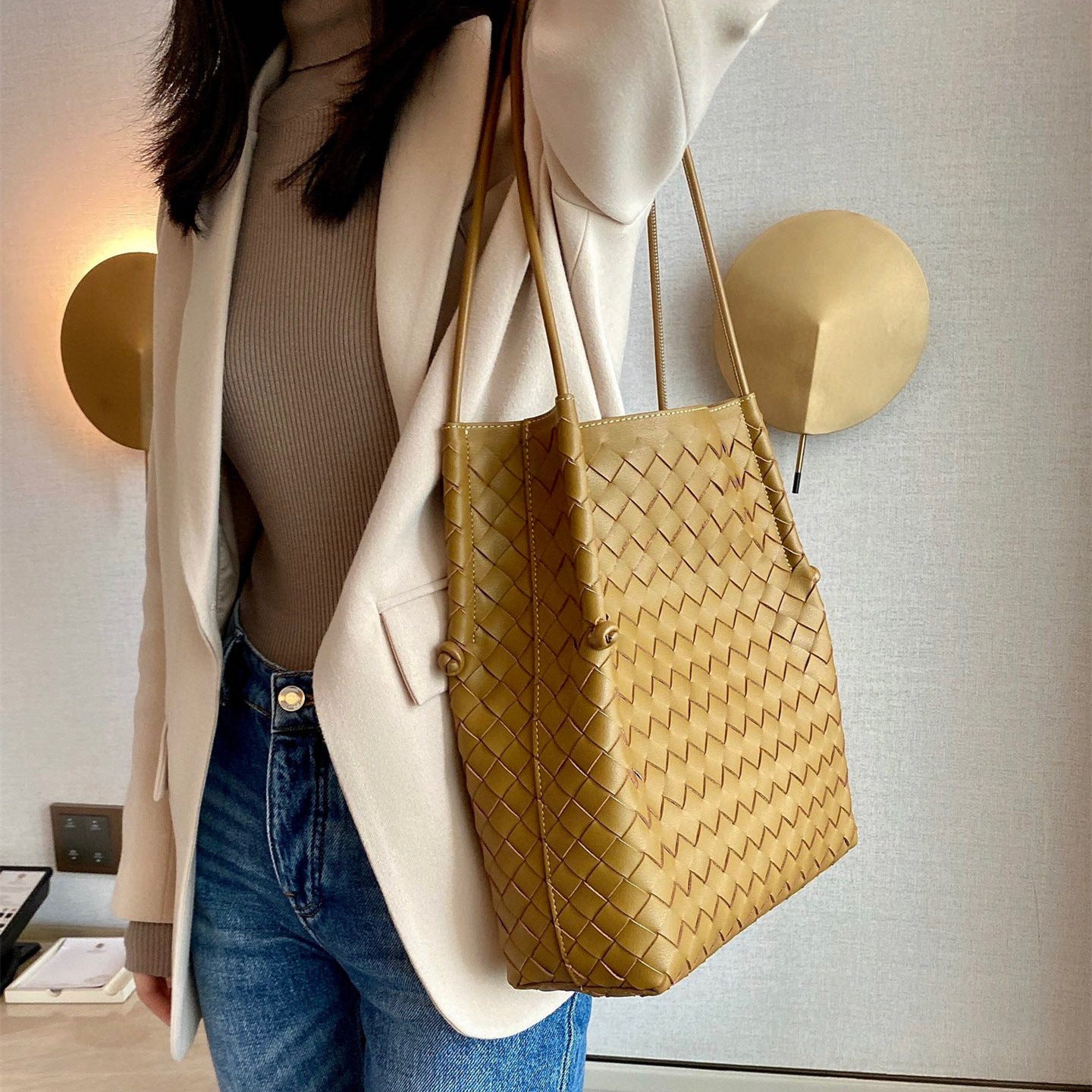 Women's Leather Woven Literary Large Designer Model Shoulder Bags