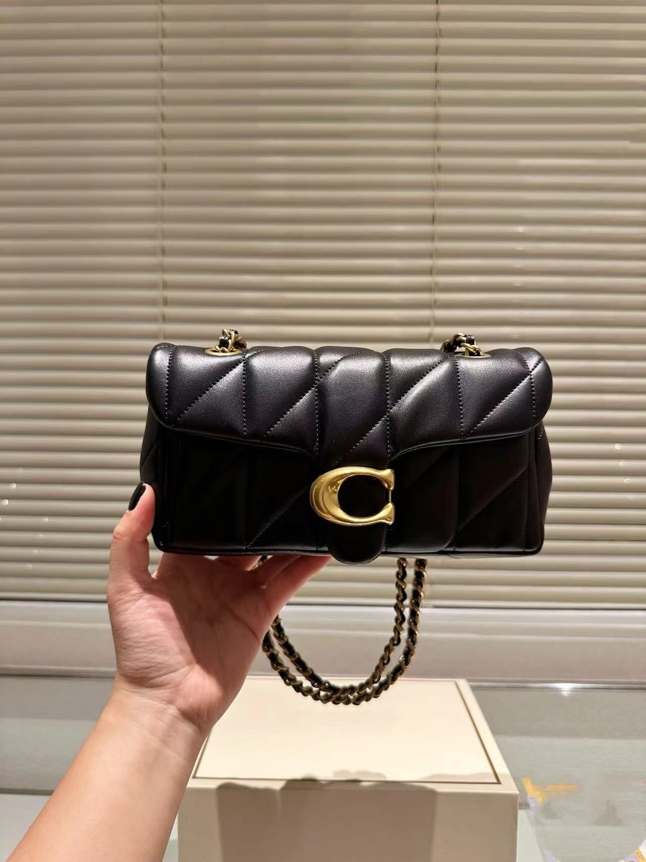 Creative Rhombus Sheepskin Chain Dionysian Underarm Crossbody Bags