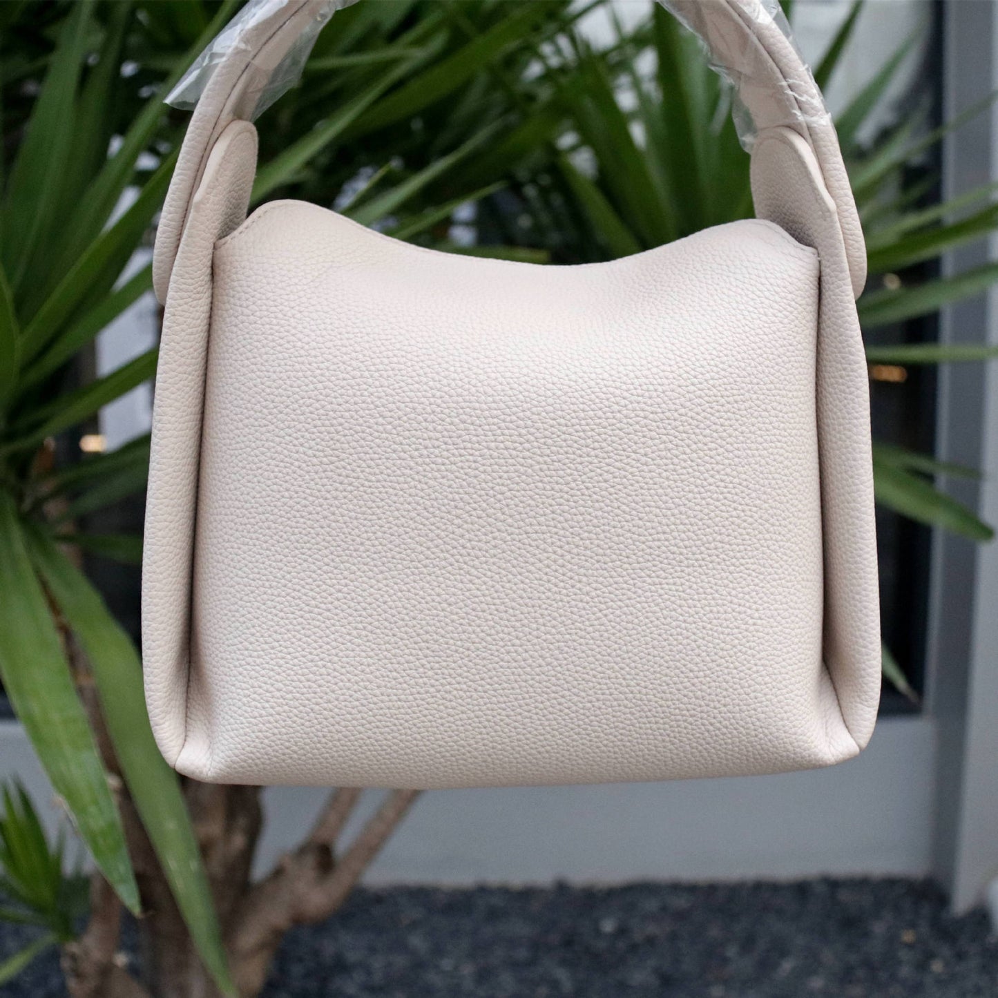 Portable Large Capacity Solid Color Pillow Khaki Handbags