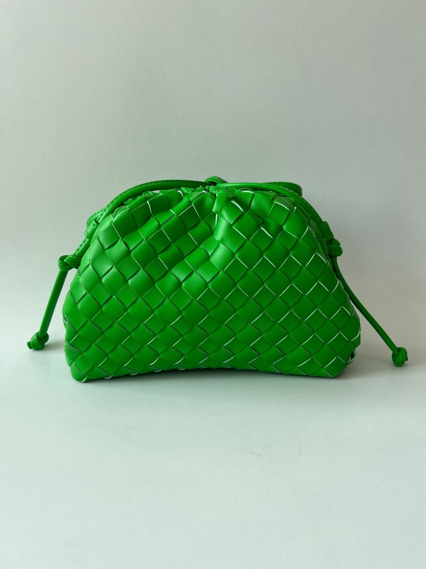 Women's Niche Woven Cloud Hand-held Soft Leather Dumpling Handbags