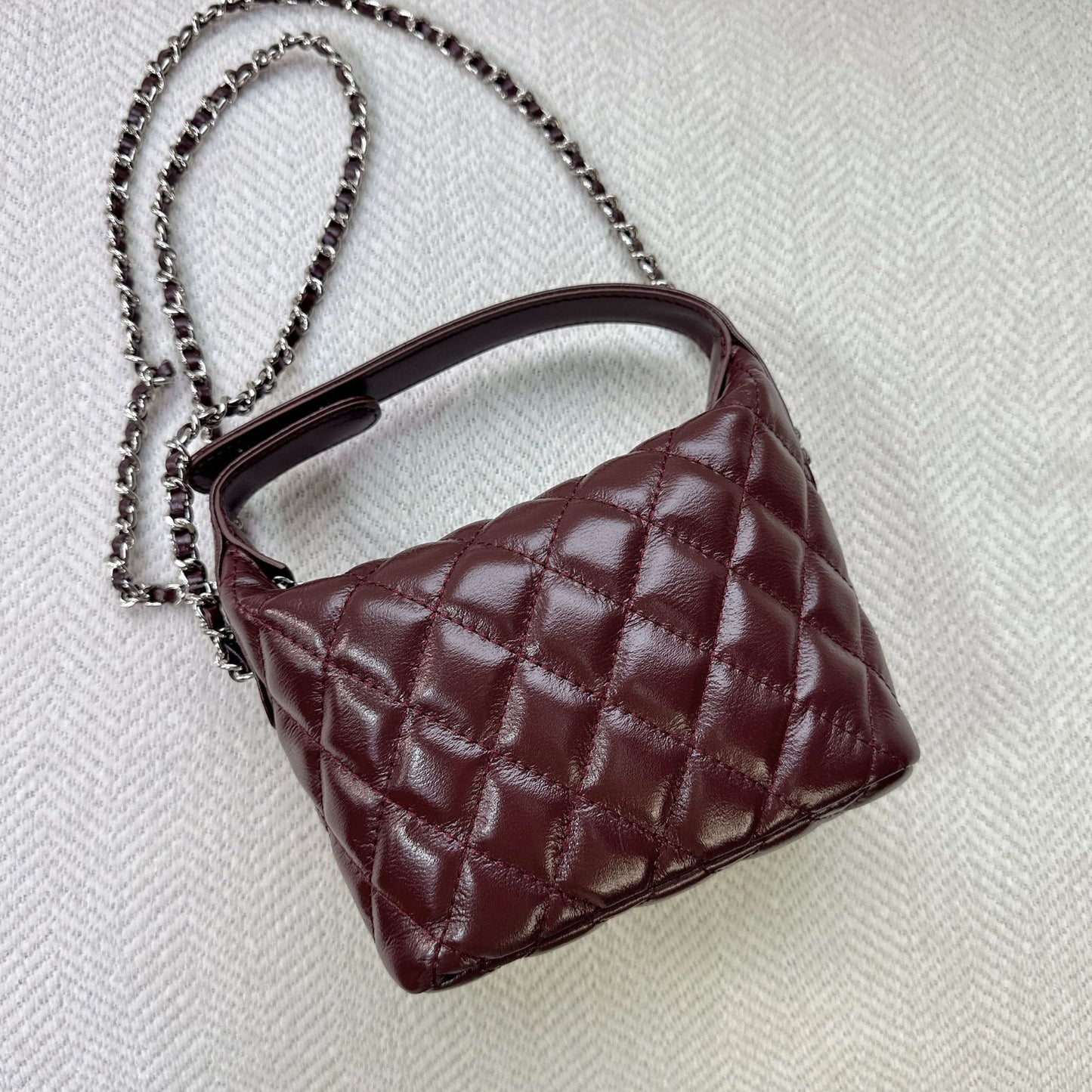 Women's First Layer Cowhide Classic Style Rhombus Chain Lunch Crossbody Bags