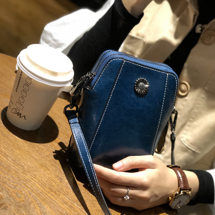 Women's Genuine Leather Oil Wax Fashion Cheap Bags