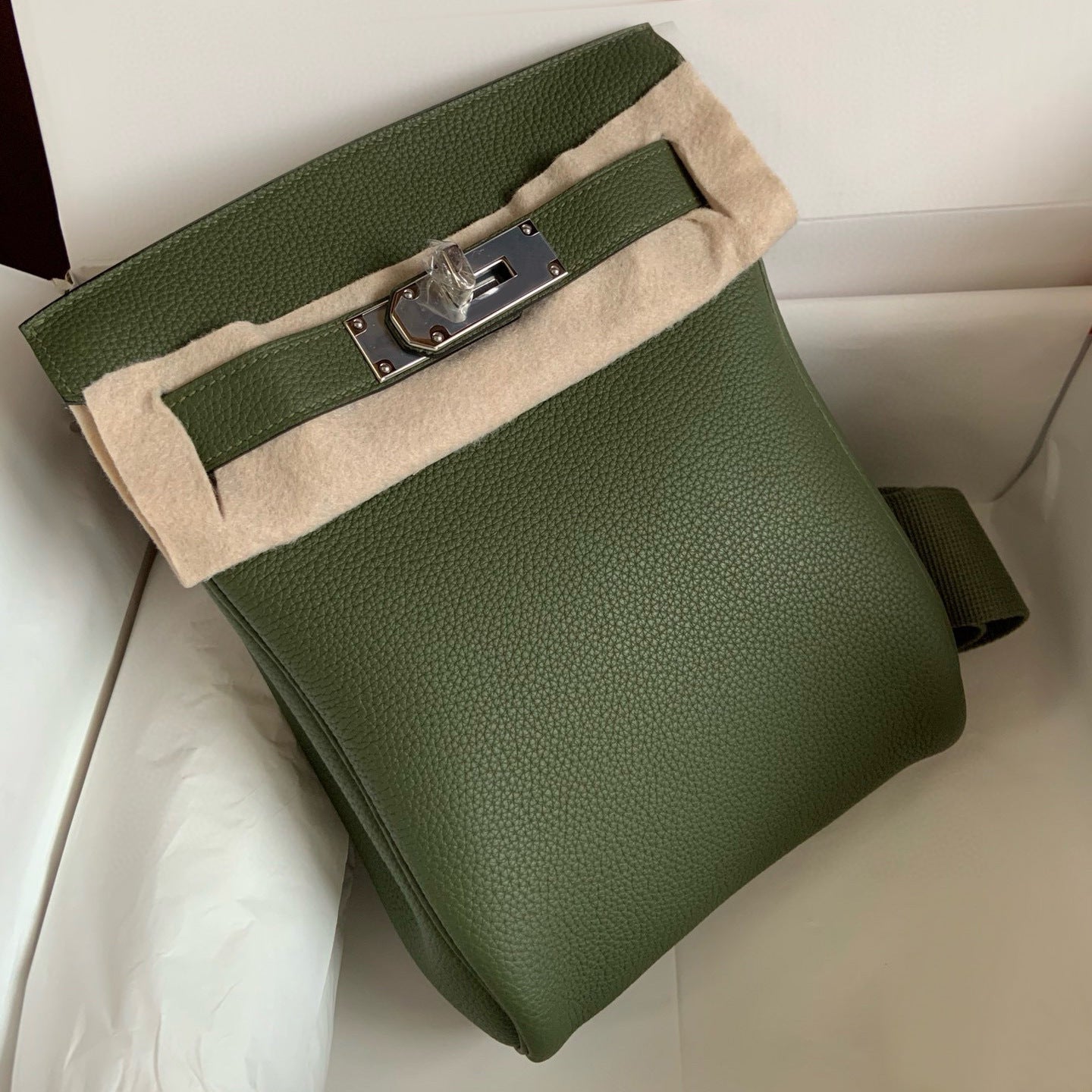 Women's & Men's & Lychee Pattern Kelly Advanced Texture Shoulder Bags