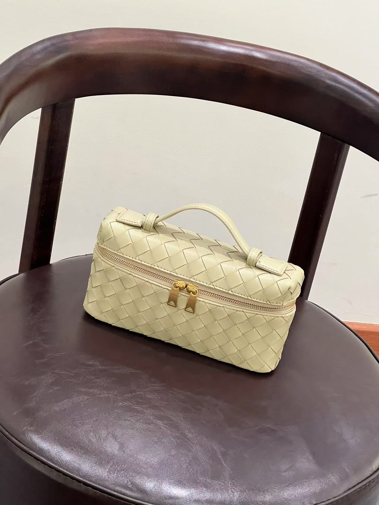 Women's Rhombus Sheepskin Box Authentic Leather Weave Crossbody Bags