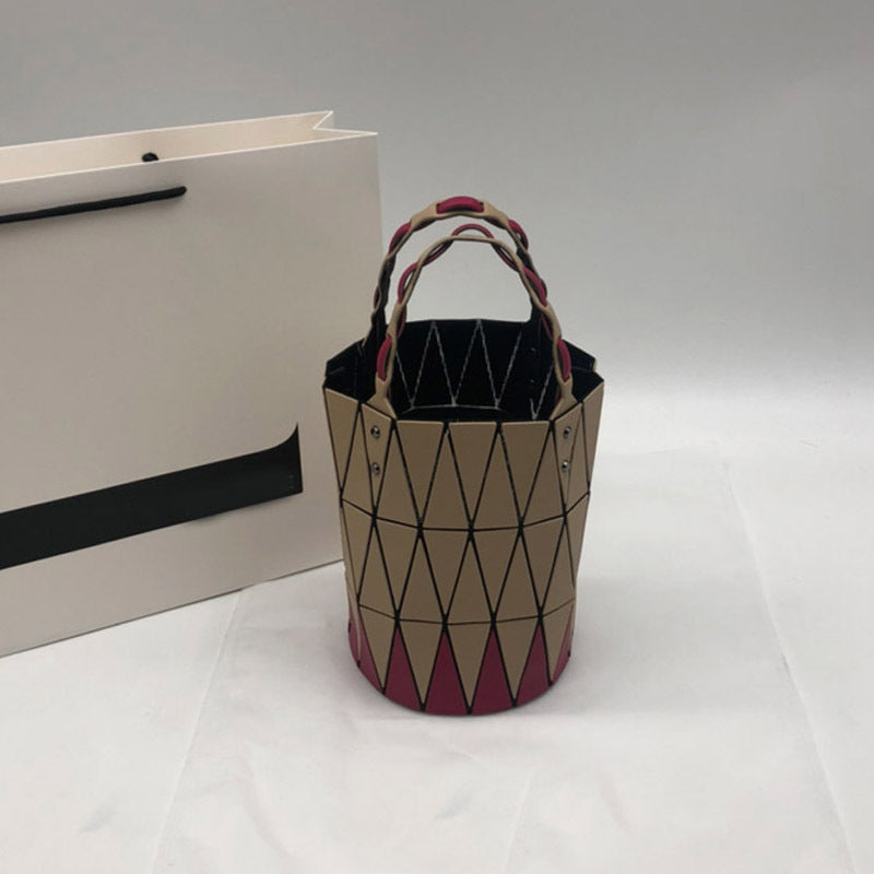 Women's Original Vegetable Basket Underarm Triangle Diamond Pattern Handbags