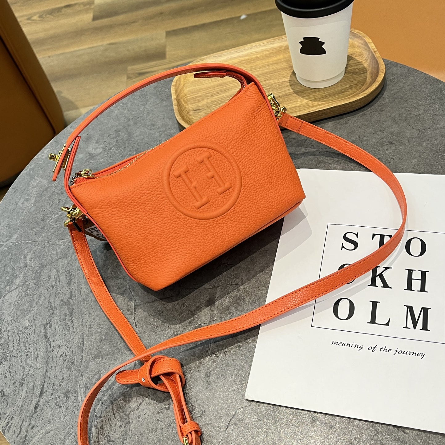 Women's Lunch Box Word Genuine Leather Portable Large Crossbody Bags