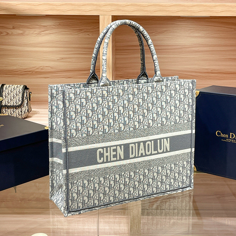 Women's Glamorous Large Capacity Embroidered Shopping Handbags