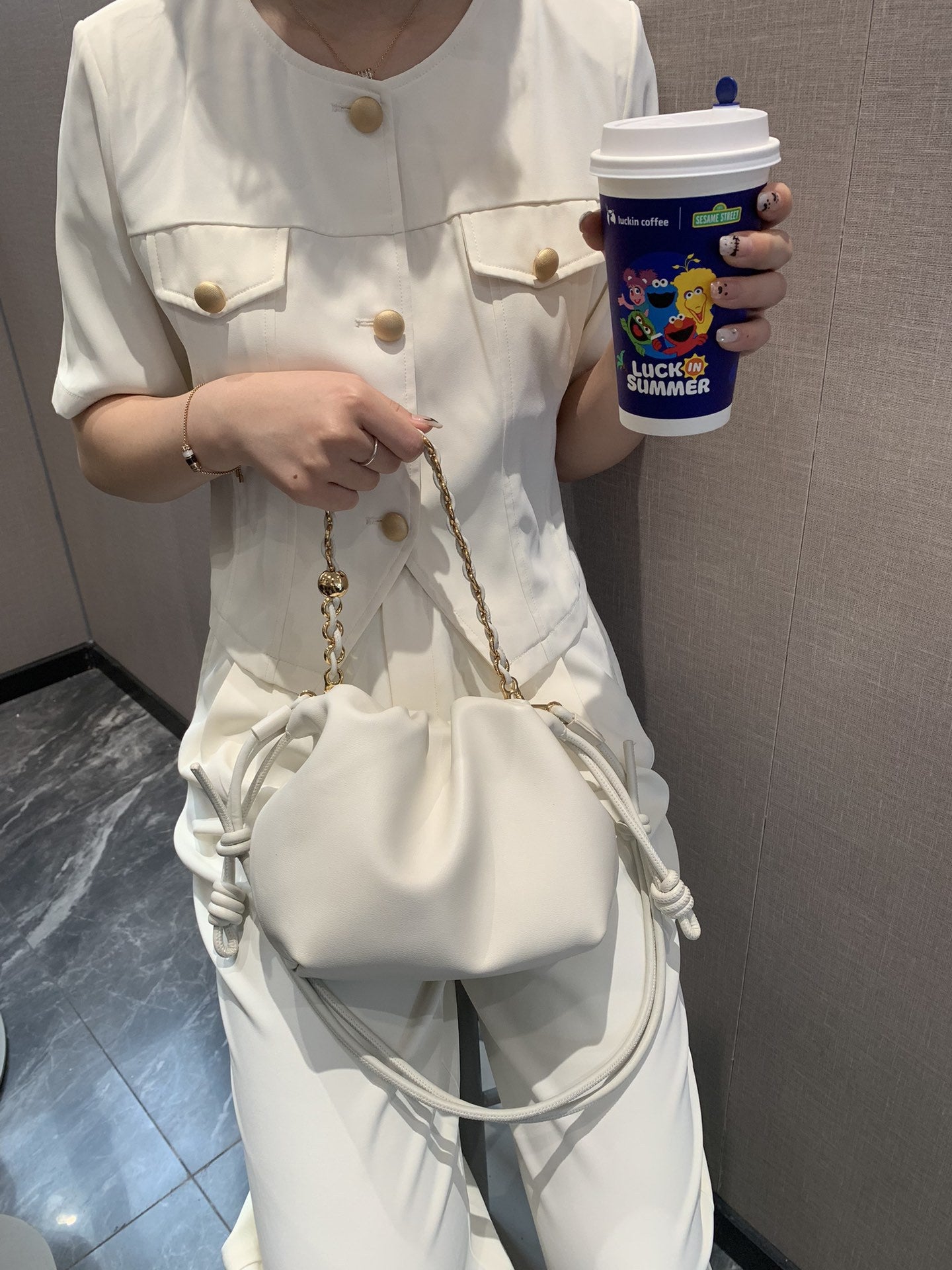 Women's Luo Mi Cowhide Chinese Drawstring Cloud Shoulder Bags