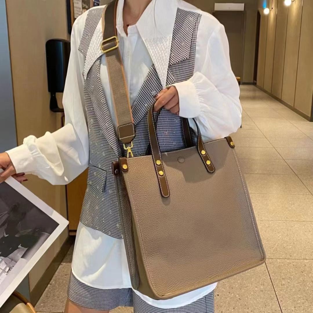 Women's Korean Style Portable Business Commute Versatile Simple Leather Shoulder Bags