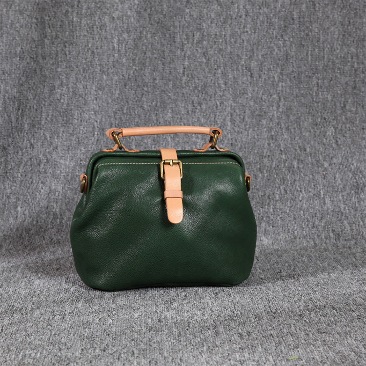Women's Leather Doctor Shrink Pattern Vegetable Tanning First Layer Crossbody Bags