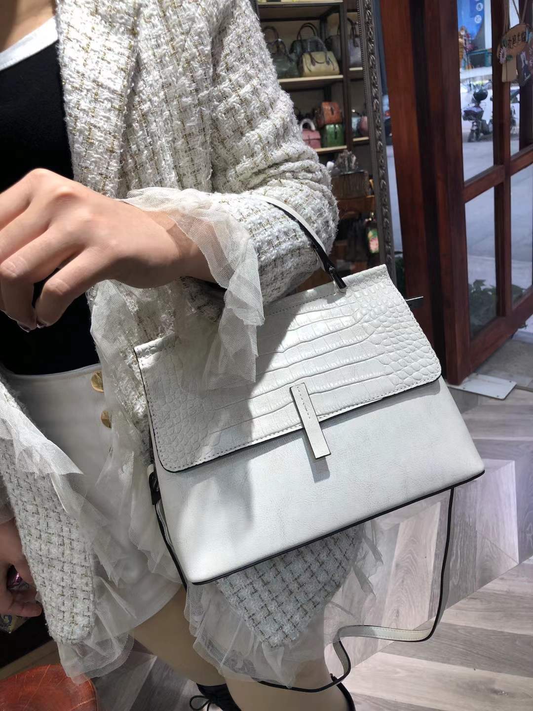 Women's Lady's Genuine Leather Crocodile Pattern Flap Bags