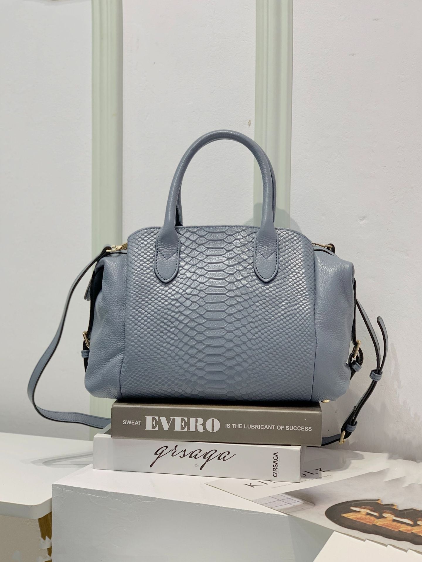 Women's Genuine Leather High-grade Light Luxury Crocodile Handbags
