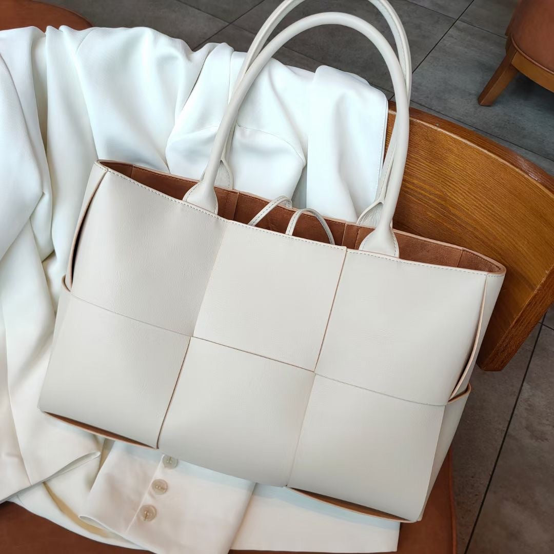 Genuine Leather Portable Big Large Capacity Shoulder Bags