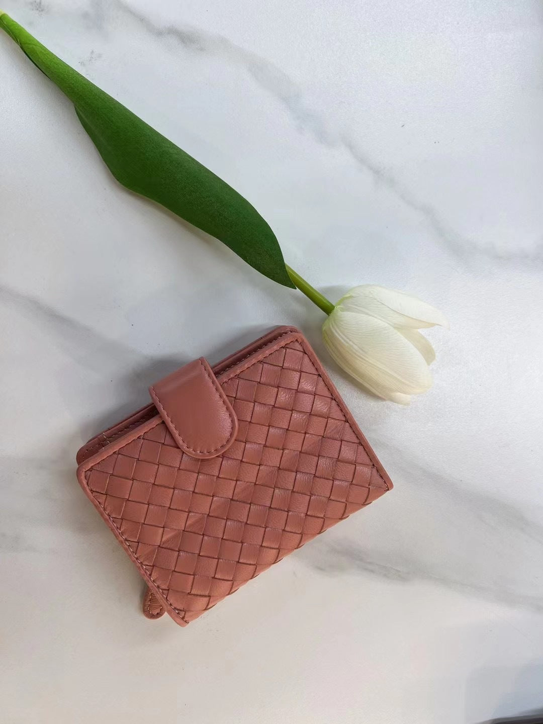 Women's Fashion Sheepskin Woven Two-fold Genuine Leather Ladies Wallets