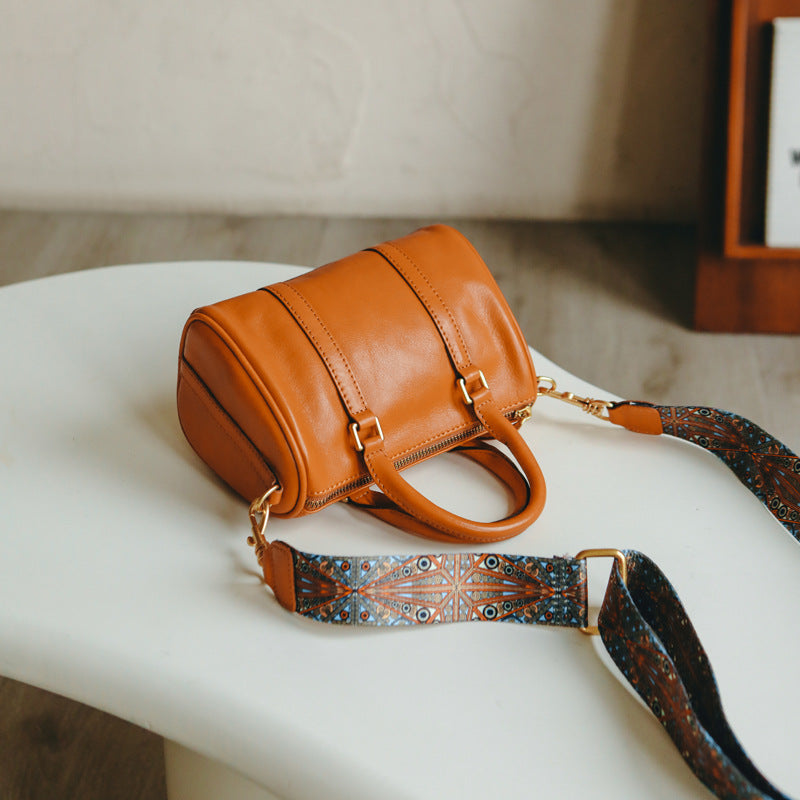 Women's Artistic Retro Handmade First Layer Cow Handbags
