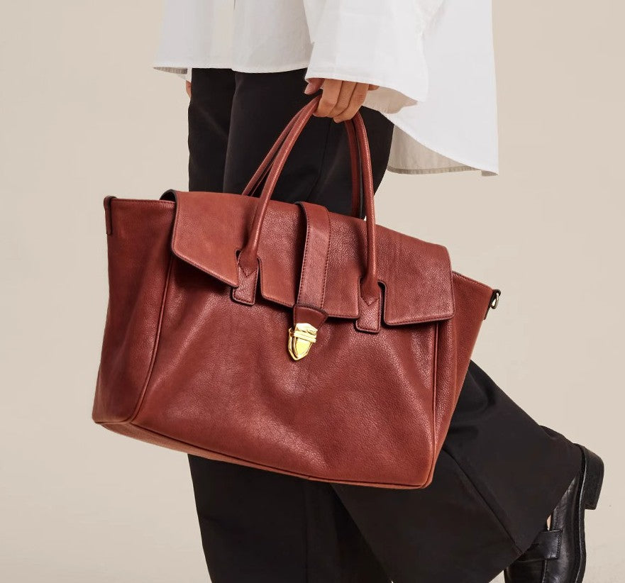 Women's Leather Retro Large Capacity Commuter First Layer Shoulder Bags