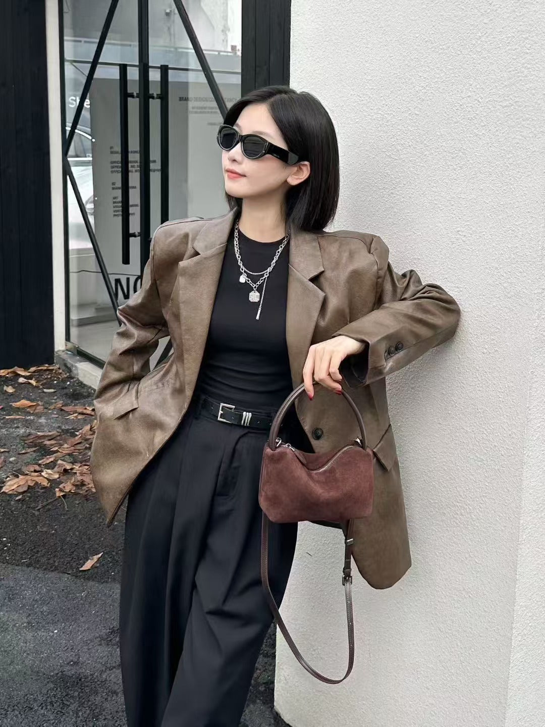 Women's Exquisite Suede Lunch Box Versatile Retro Handbags