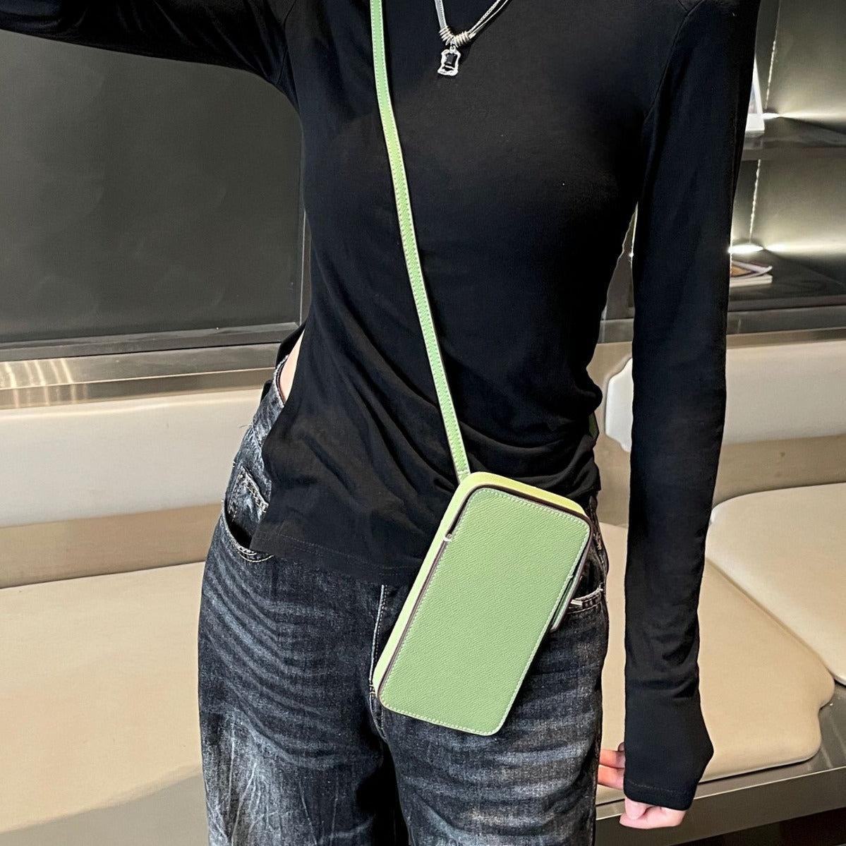 Women's Fashionable Mobile Palm Print Genuine Leather Box Crossbody Bags