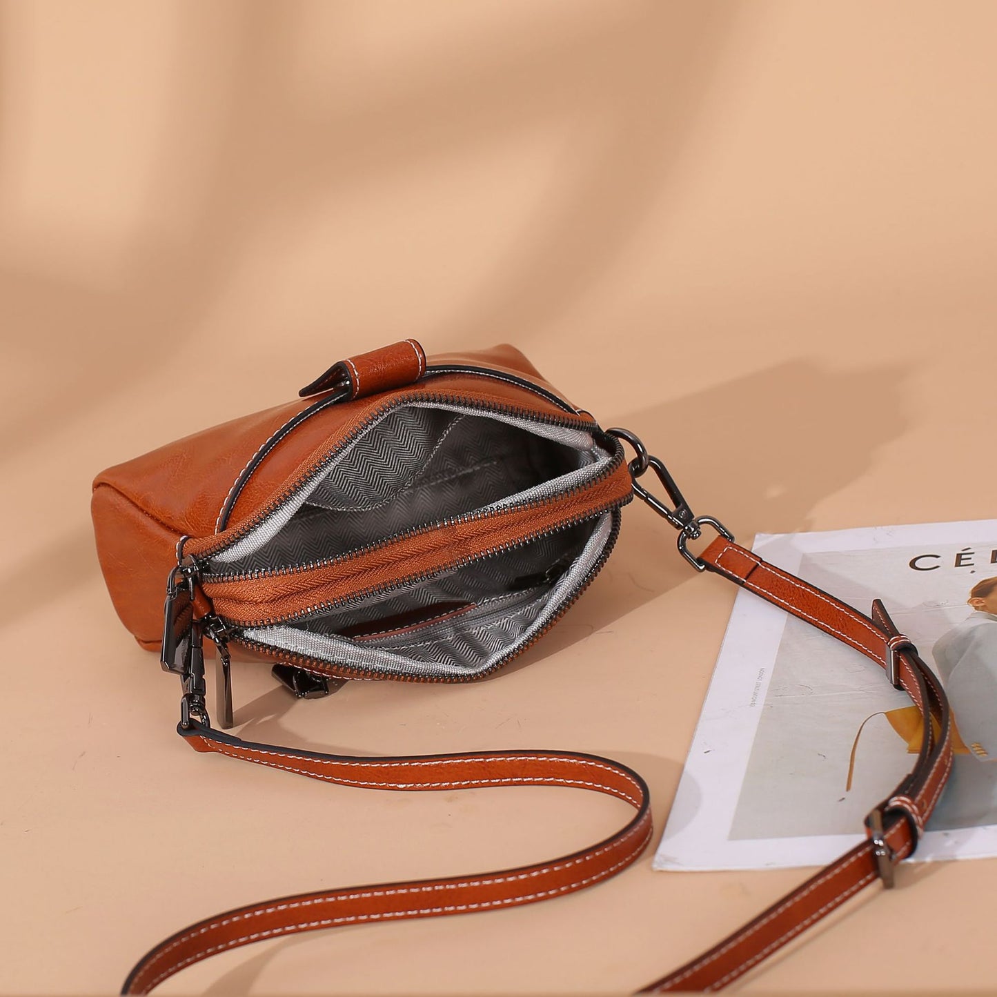 Women's Oil Wax Cowhide Single Lady's Practical Shoulder Bags