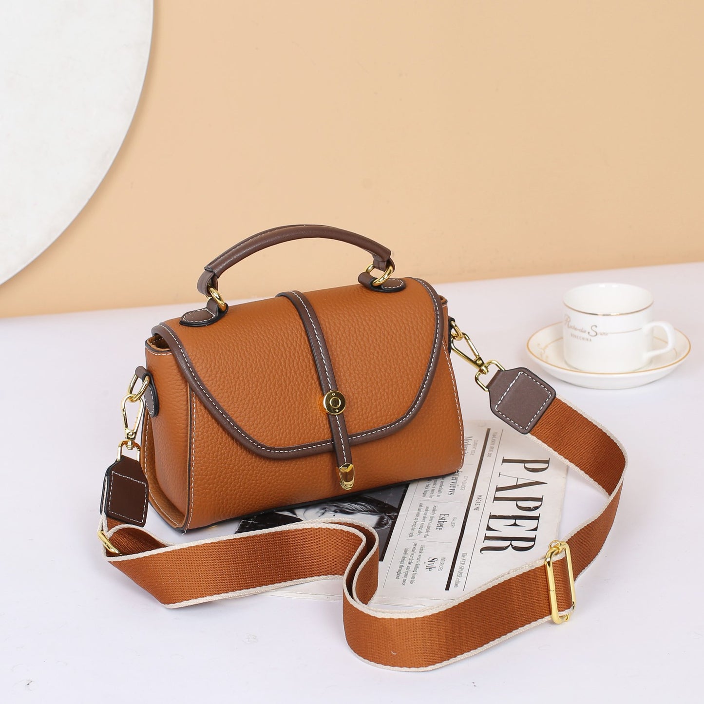 Women's Genuine Leather Fashionable Versatile Strap First Shoulder Bags